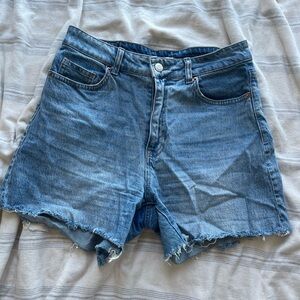 H&M 6” Jean short